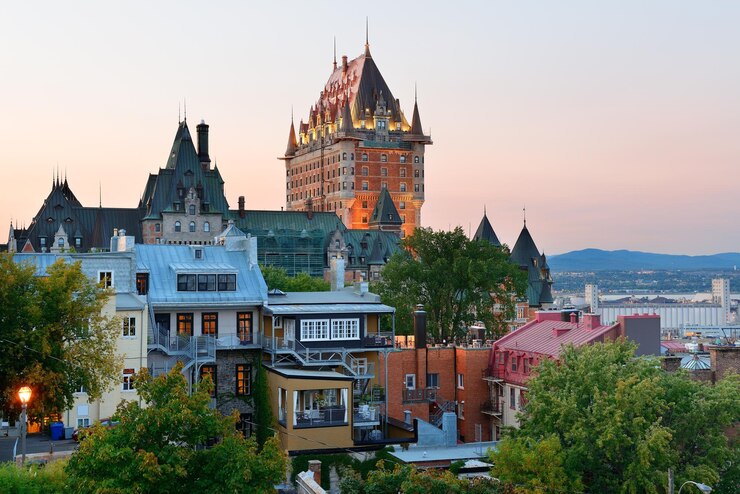 Enchanting Québec City: A Sojourn in History & Elegance